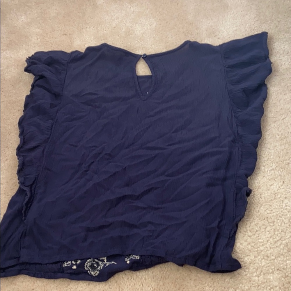 Too small - Picture 2 of 2